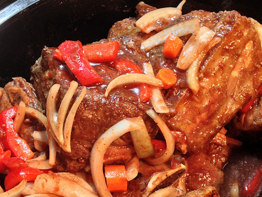 Slow Cooker Braised Beef Short Ribs