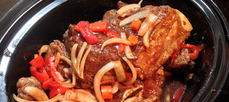 Slow Cooker Braised Beef Short Ribs