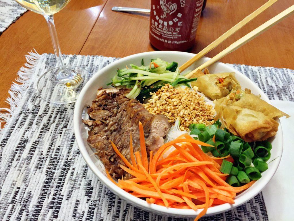Vietnamese Bun (Noodle Bowl)